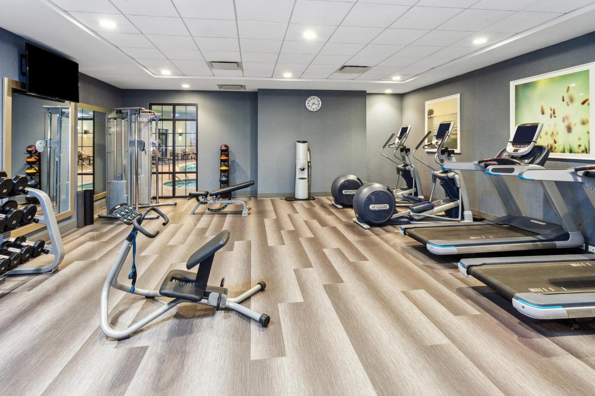 Hotel Staybridge Wolf Rd-colonie Center By Ihg Albany