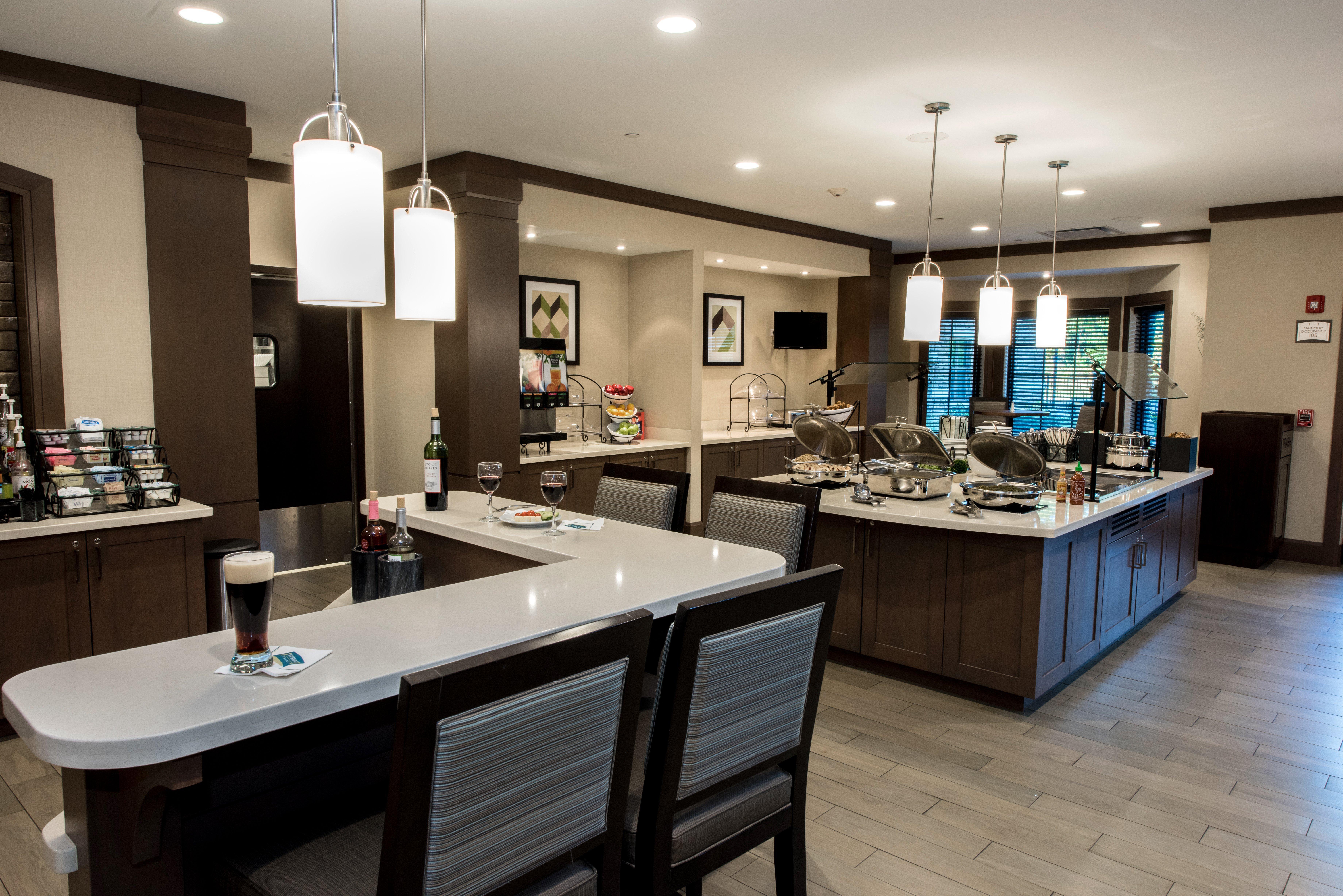 Staybridge Wolf Rd-colonie Center By Ihg 2* Albany