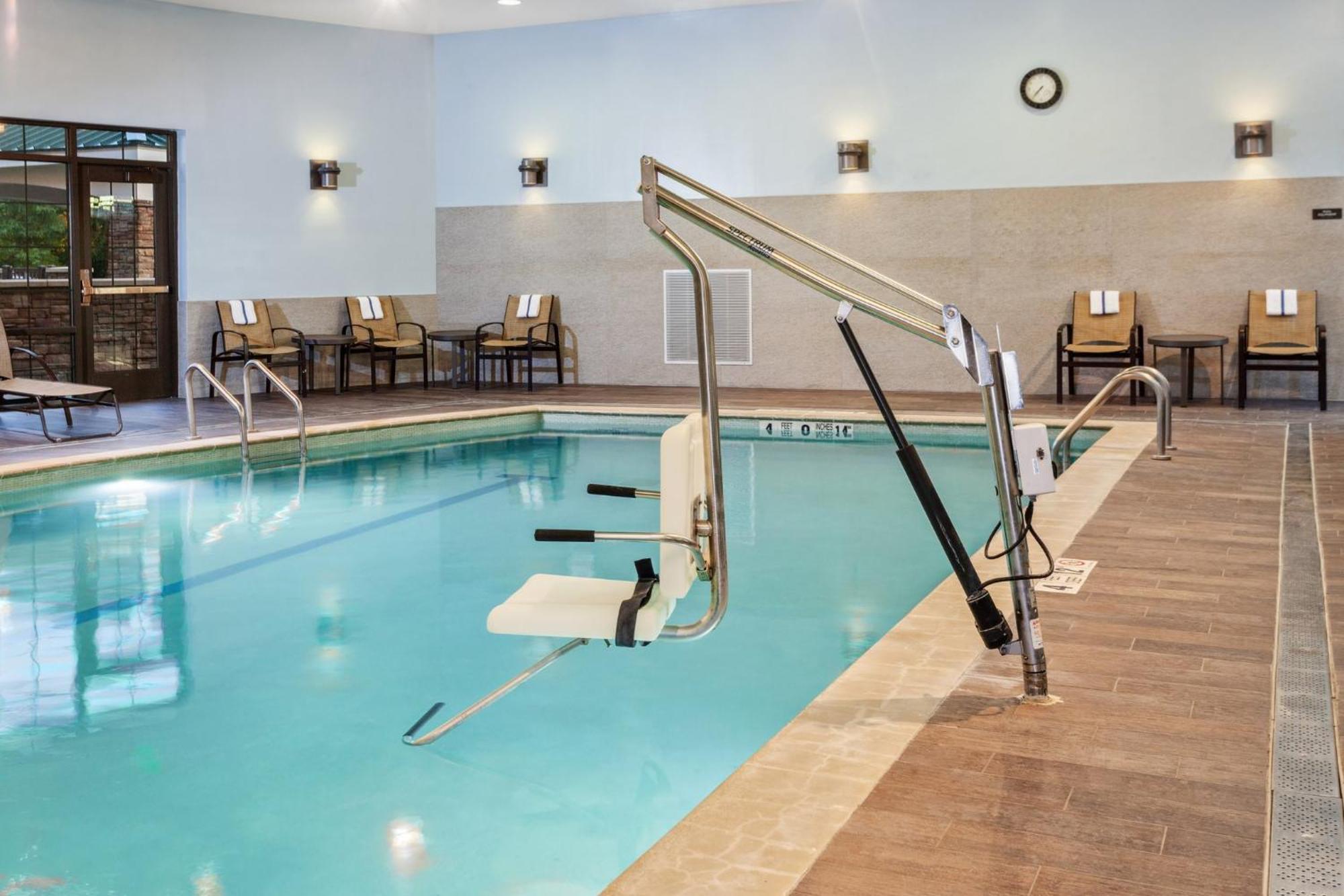 Staybridge Wolf Rd-colonie Center By Ihg Hotel Albany