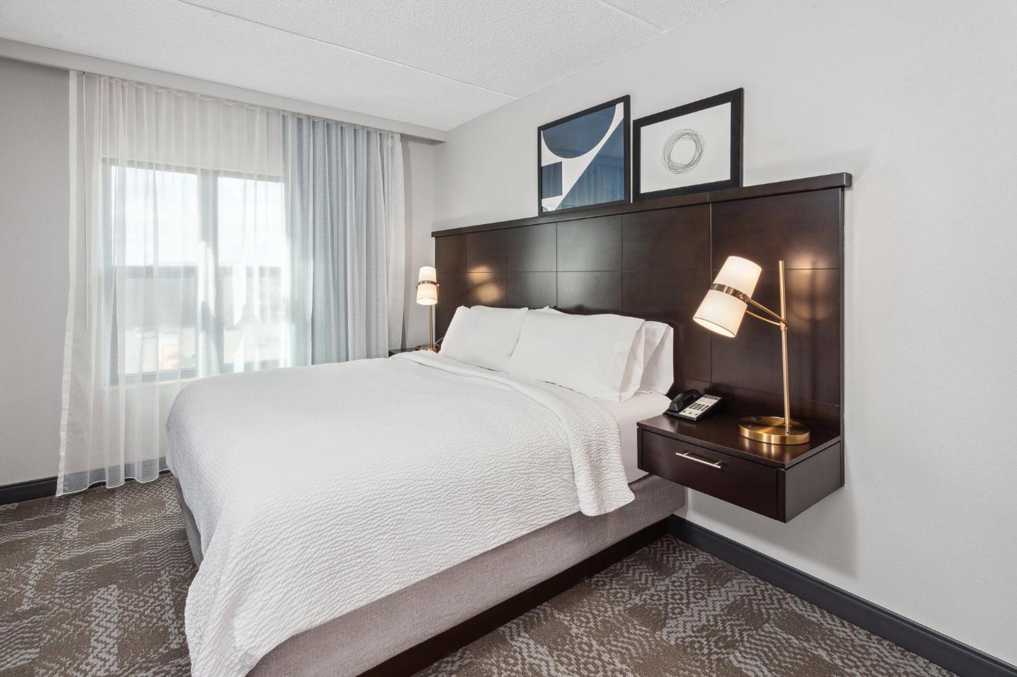 Hotel Staybridge Wolf Rd-colonie Center By Ihg 2*