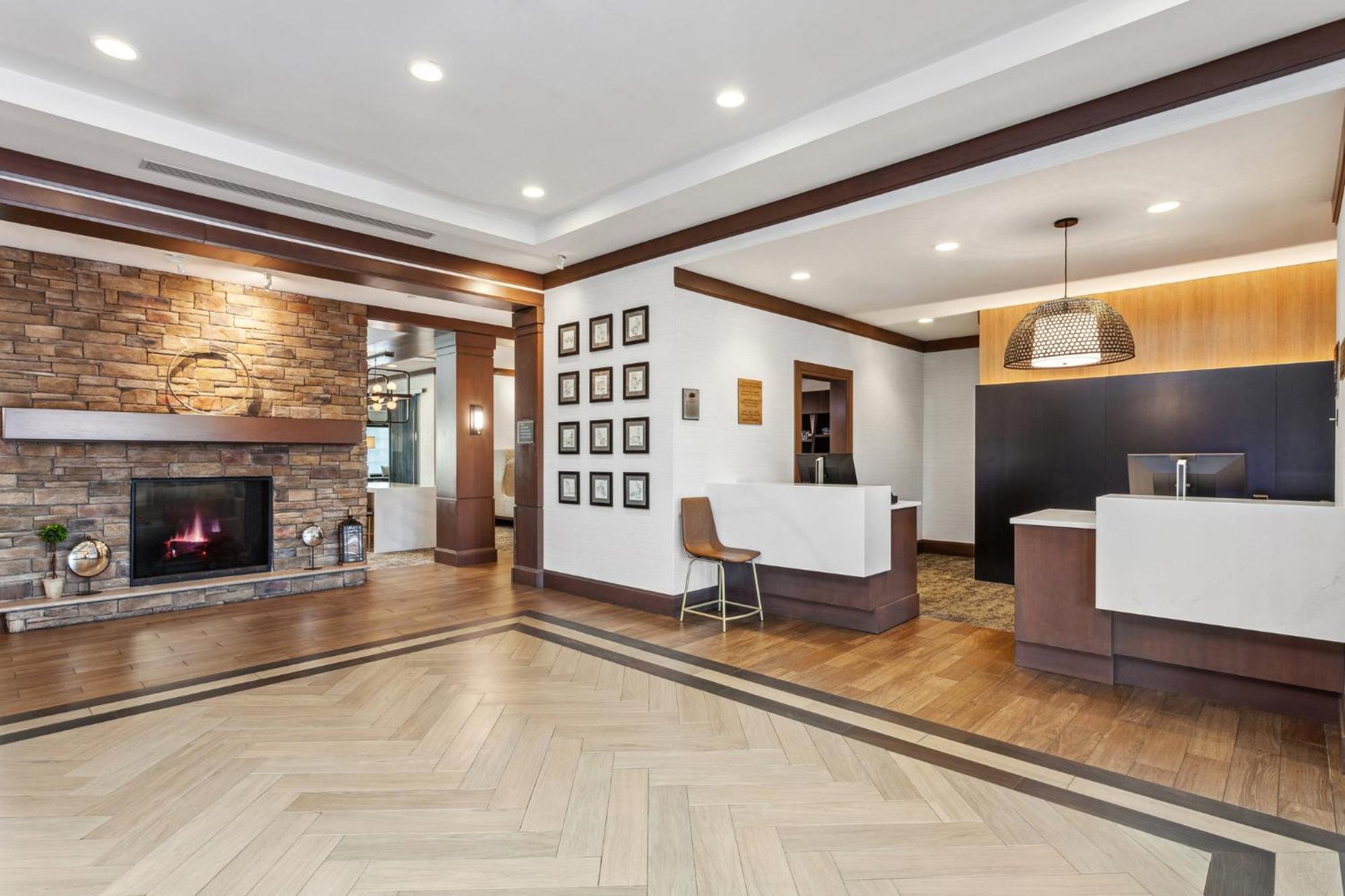 Staybridge Wolf Rd-colonie Center By Ihg Hotel Albany