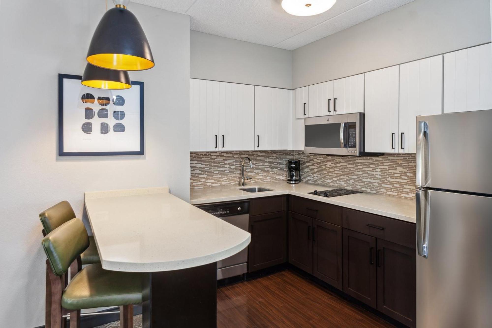 Hotel Staybridge Wolf Rd-colonie Center By Ihg 2*