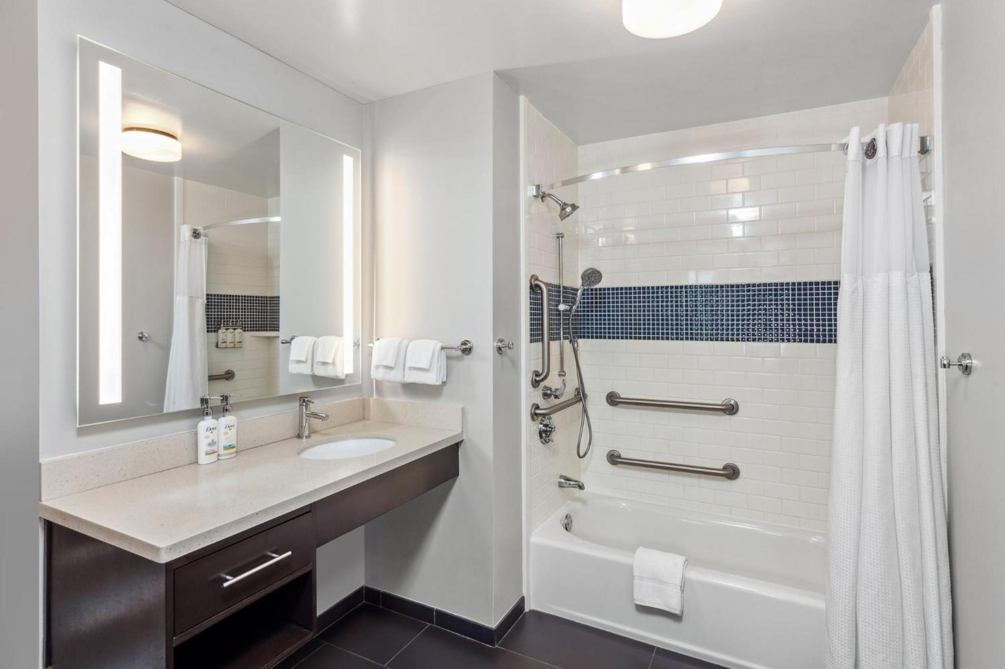 Staybridge Wolf Rd-colonie Center By Ihg Albany